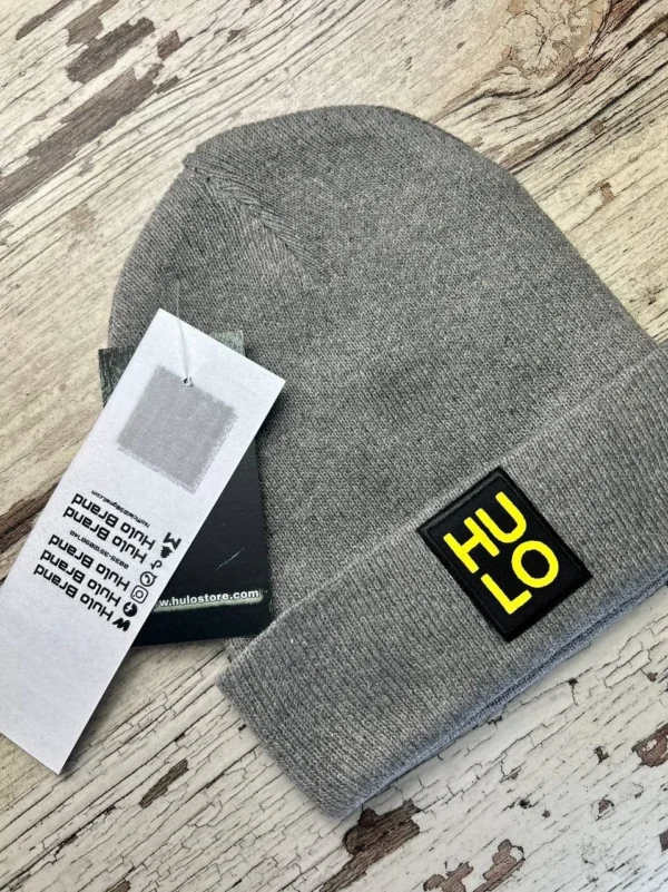 Bonnet couleur grise