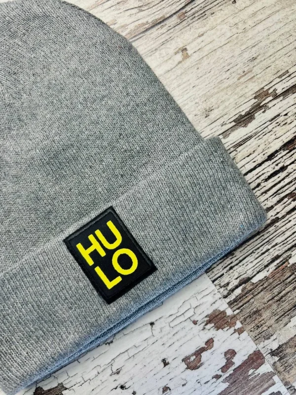 Bonnet couleur grise