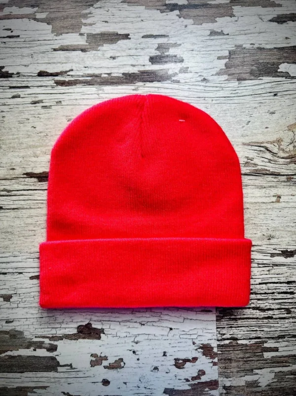 Bonnet couleur rouge