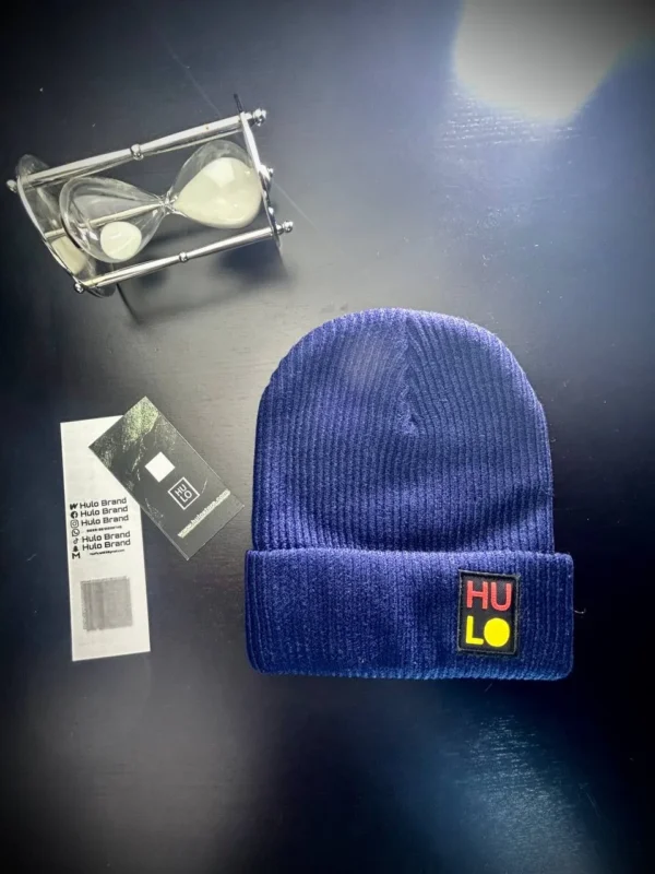 Bonnet couleur violette