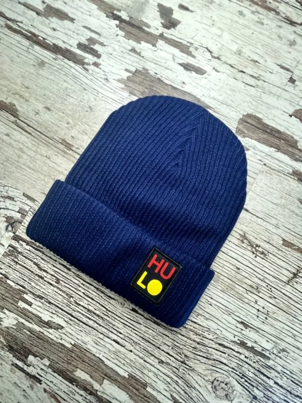 Bonnet couleur violette